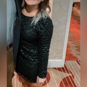 Green and black long sleep dress